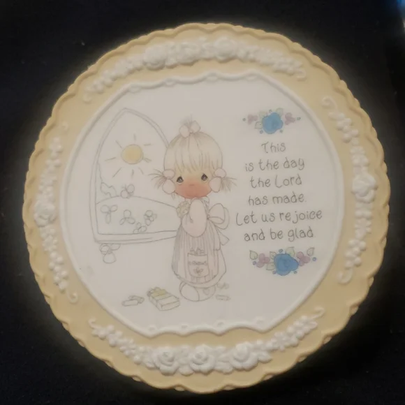 Precious Moments Wall Decor Wall Décor | FOREVER.com